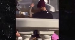 Bieber prevrnuo stolac nasred restorana i nervozno otišao