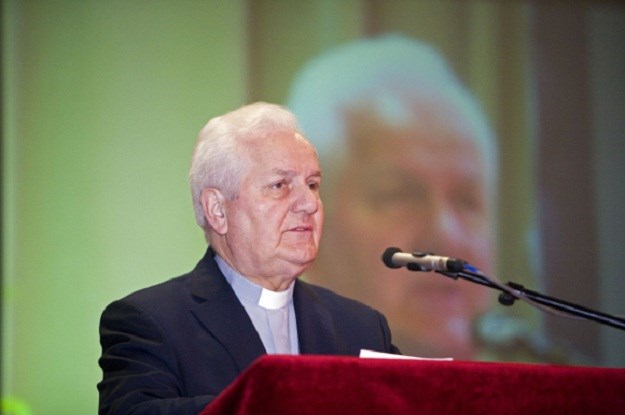 Biskup Komarica: Hrvati katolici već 25 godina žive u nepravdi