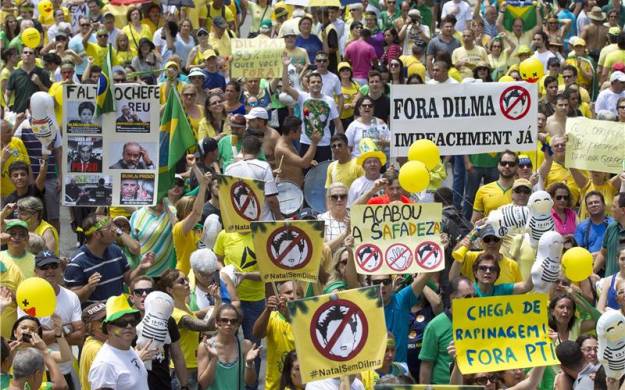 Deseci tisuća Brazilaca prosvjedovali protiv predsjednice Rousseff