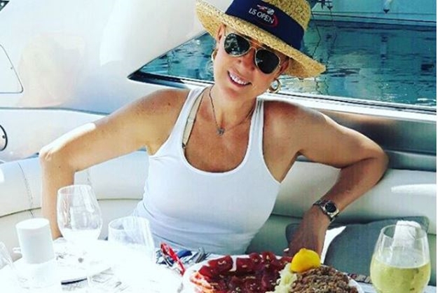 FOTO Tulumari na Zrću: Lepa Brena pokazala vitku liniju u kupaćem kostimu