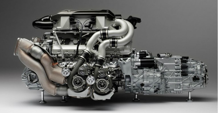 Motor iz Bugattija Chirona stoji manje od 10.000 dolara, ali ima jedna kvaka