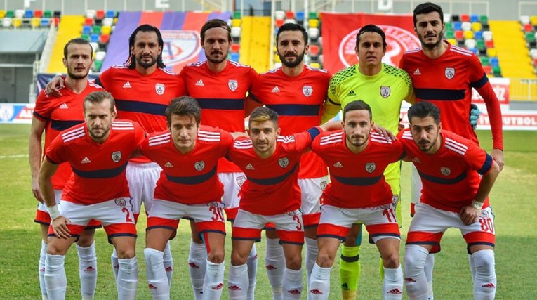 "Ma koji Messi? Ne bismo ga uzeli ni da besplatno želi igrati za nas"