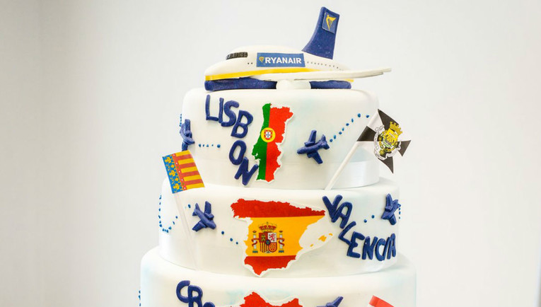 Pogledajte kako izgleda Hrvatska na torti koju je dobio Ryanair