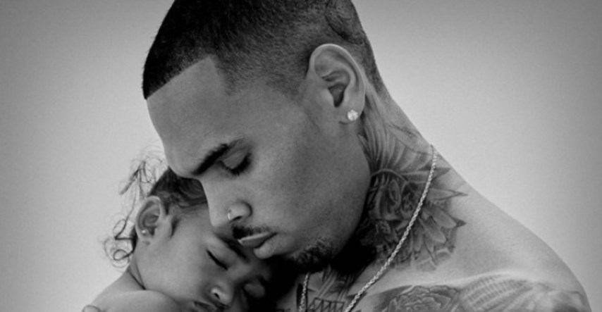 Ona ga je smirila: Chris Brown pozirao s kćerkicom za cover novog albuma