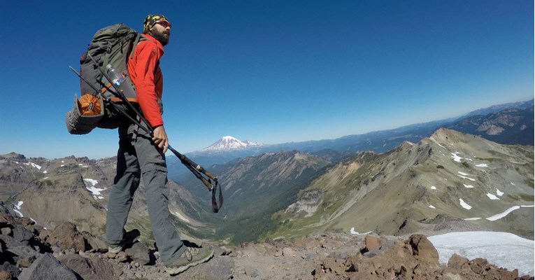 Dva Hrvata i Amerikanac krenuli su pješke na 2300 km dugu šetnju od Iloka do Prevlake