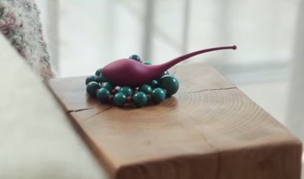 Knjige nikada nisu bile uzbudljivije: Dok ti čitaš, ovaj vibrator odrađuje posao