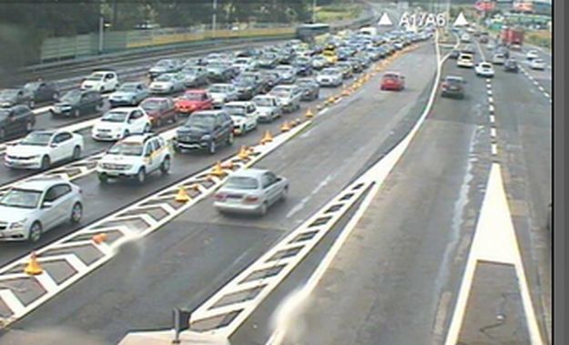 IZ MINUTE U MINUTU I danas gužve na cestama, na izlazu s A1 u Lučkom kolona 6 km