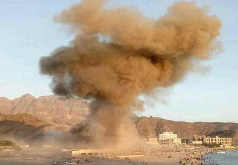 Dva samoubilačka napada ISIS-a u Jemenu, ubijeni i ranjeni deseci ljudi