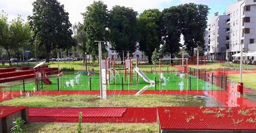 Skupi Bandićev park za djecu nakon prve kiše postao bazen