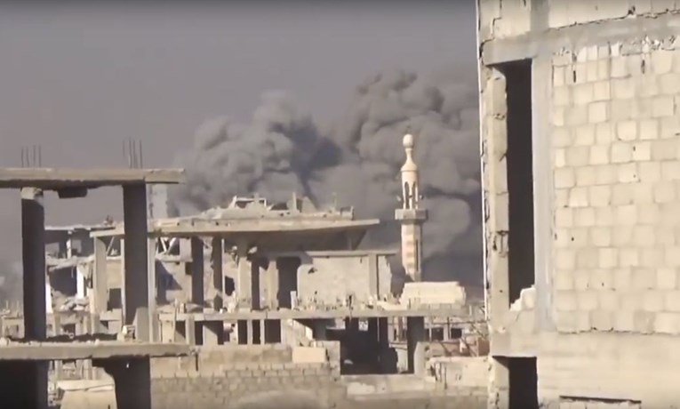 U ruskim zračnim udarima u Siriji poginulo 19 civila, među njima sedmero djece