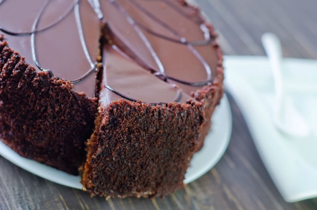 Iznenađujući sastojak koji će poboljšati okus svake čokoladne torte