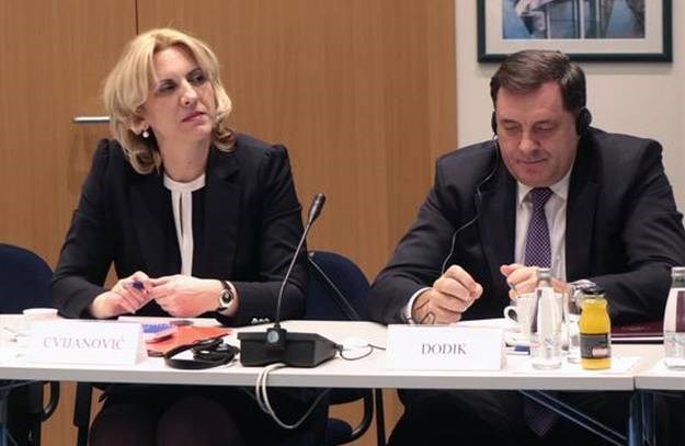 Dan Republike Srpske proglašen neustavnim; Dodik: Neka si tu odluku zavežu za neku stvar