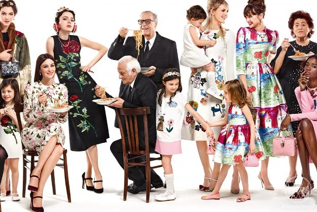 Najljepša zimska modna kampanja: Dolce&Gabbana slave obitelj, glamur i talijansku kuhinju