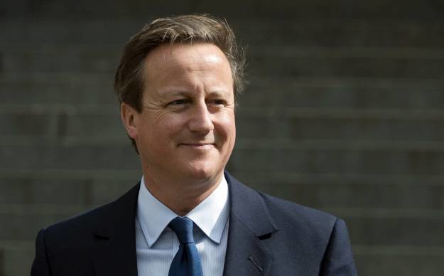 David Cameron je stavio penis u svinjsku glavu, tvrdi dolazeća biografija
