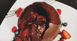 Magic Mike među desertima: Internet poludio za "čarobnom čokoladnom kuglom"