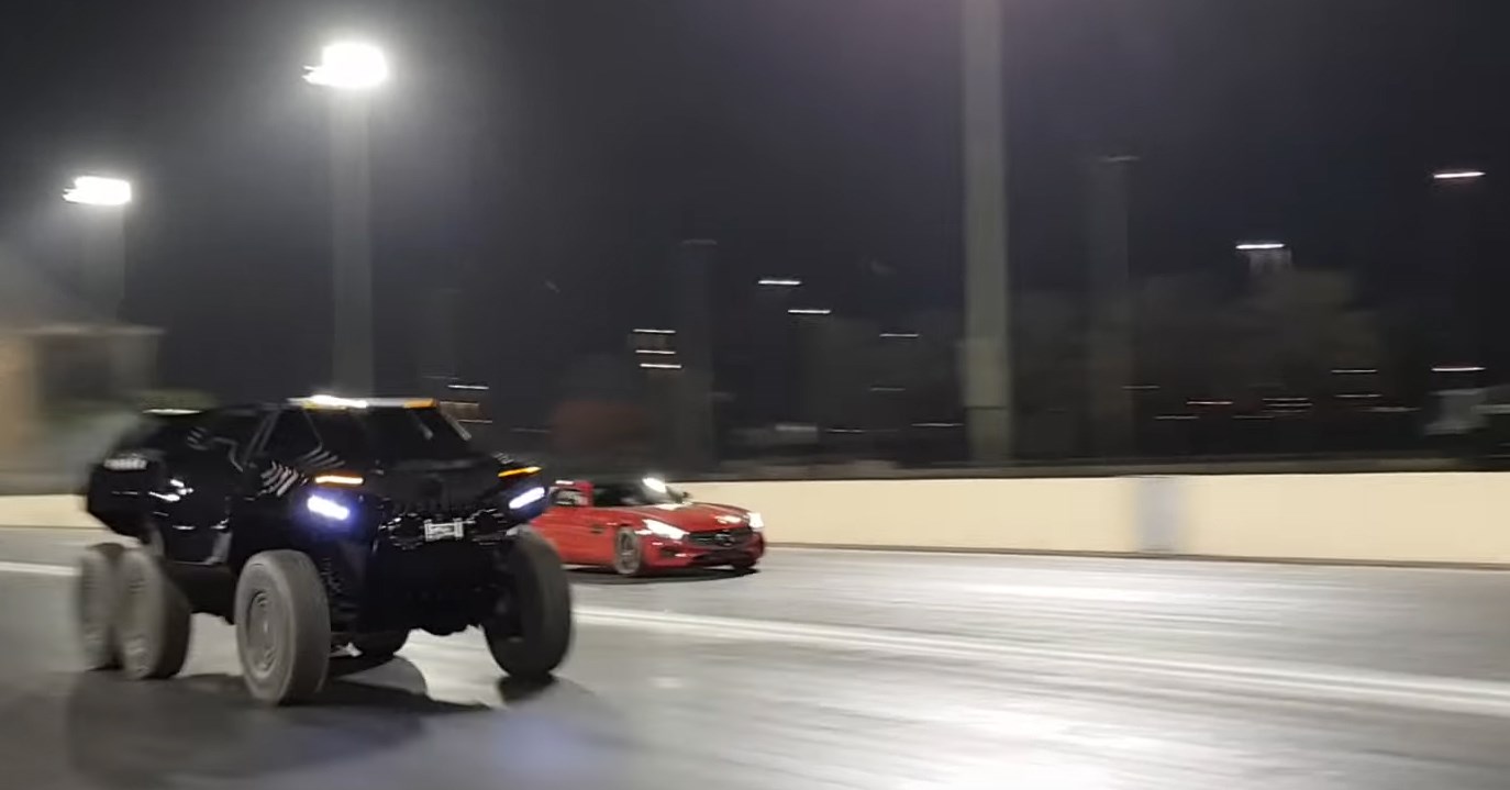 VIDEO Dizelski monstrum za doručak jede sve što mu Mercedes i AMG serviraju