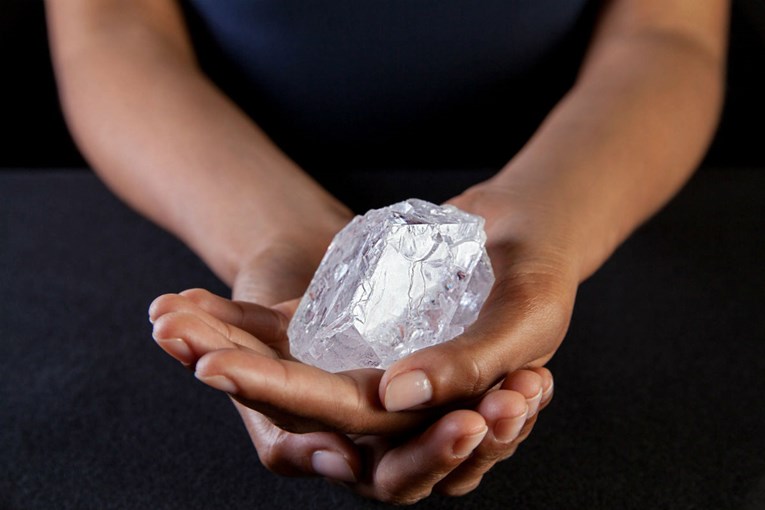 Izvanredno otkriće: Pronađen dijamant od 706 karata
