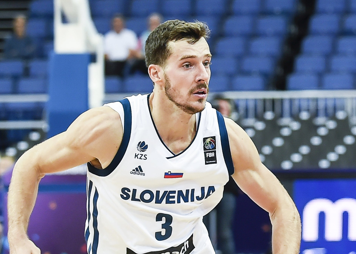 "ŽELIM SRBIJU U FINALU" Poručio je slovenski Srbin koji koševe slavi s tri prsta