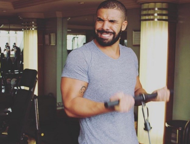Nije loše za znati: Drake se hvali sexy mišićima na Instagramu
