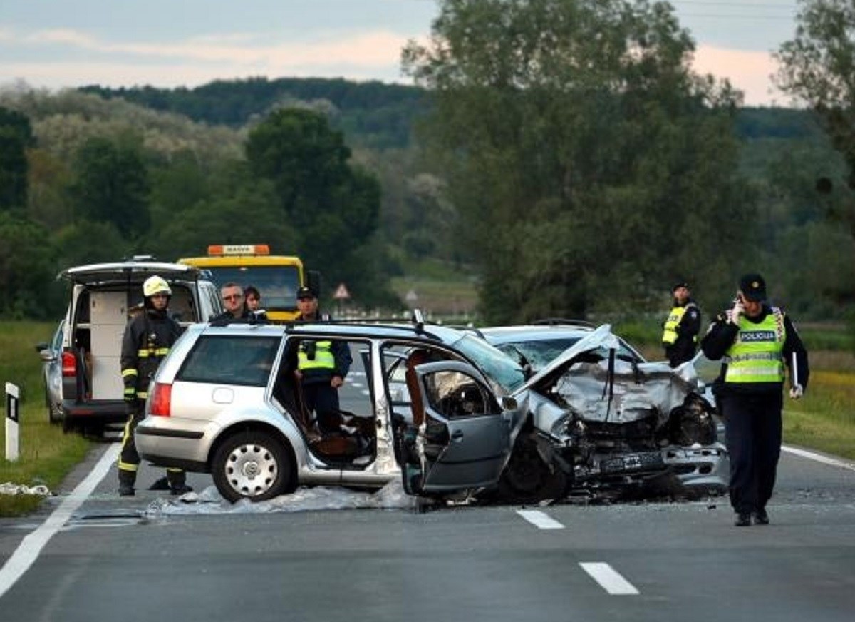 DETALJI STRAVIČNE NESREĆE Policija otkrila tko je kriv za sudar u kojem je poginulo pet osoba