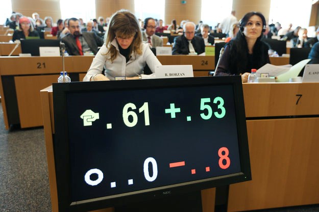 U Europskom parlamentu tijesnom većinom prošlo pravo žena na pobačaj