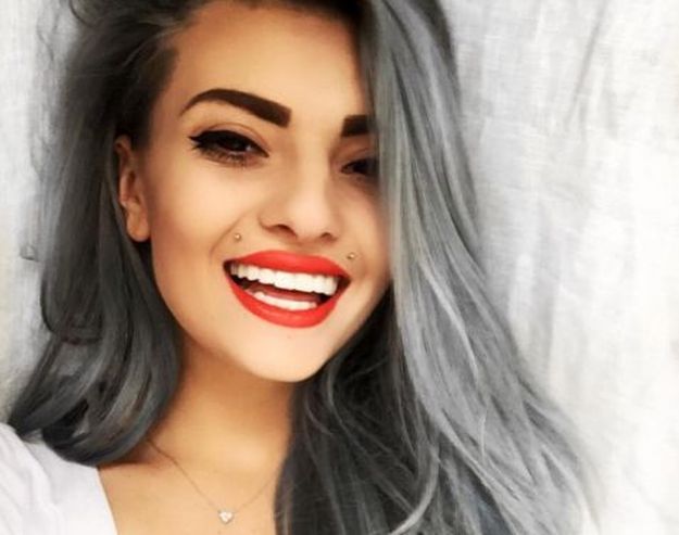 FOTO Ella Dvornik u gaćicama pokazala tetovaže, iznenadilo je što su joj fanovi poslali