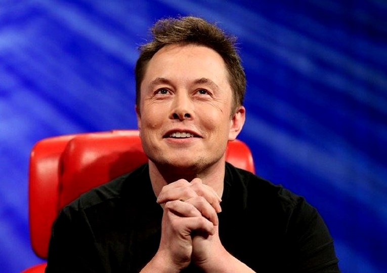 Elon Musk najavio novi projekt, ima veze s golemim balonima