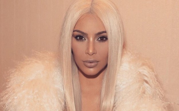 Svi bi trebali pročitati esej Kim Kardashian o posramljivanju žena nazivom "drolja"