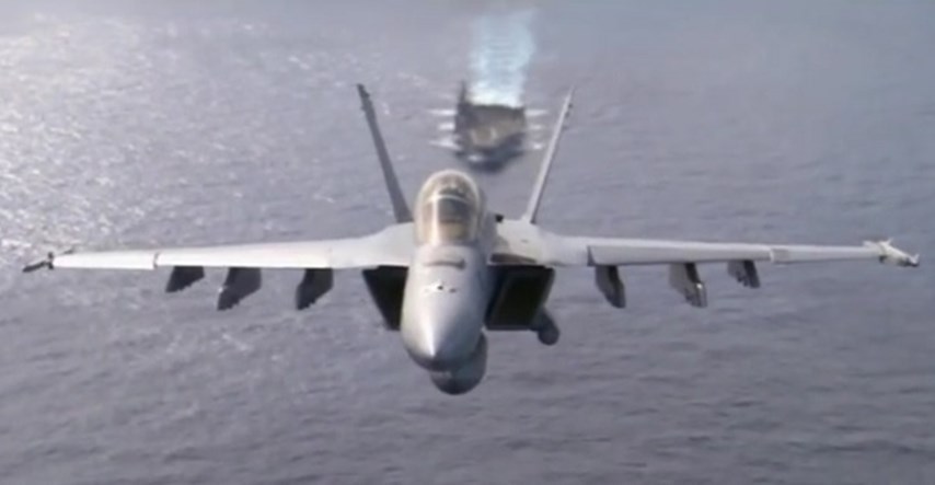 Američki lovac F-18 srušio se u Engleskoj, pilot na mjestu ostao mrtav