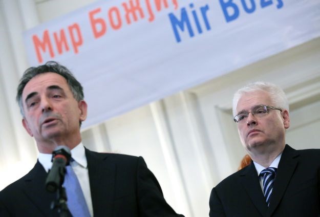 Palo primirje i dogovor: Pupovac pozvao Srbe da glasaju za Josipovića