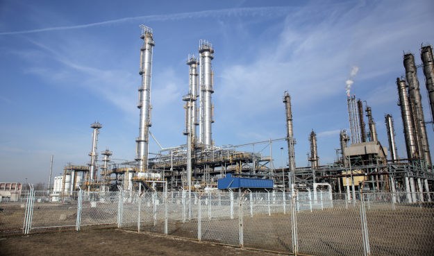 Stožer za obranu Rafinerije najavio zaustavljanje odvoza nafte iz Siska