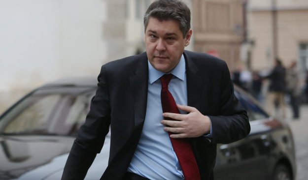Ministri Lalovac i Miljenić: Građani razmišljaju o samoubojstvima, interes banaka je manje važan