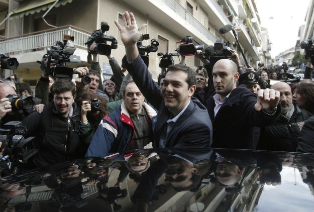 Grci sa svih strana pokušavaju skupiti 15 milijardi eura da izbjegnu bankrot