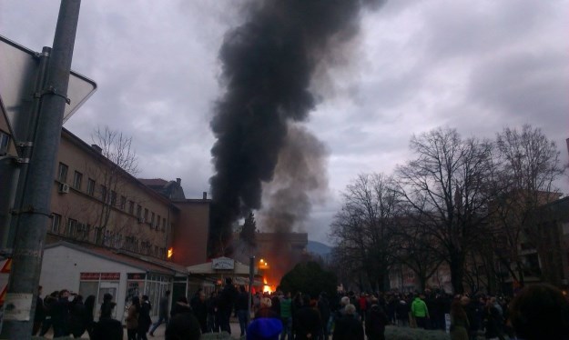 Epilog prosvjeda: Počeo proces za paljenje državnih zgrada u Mostaru