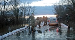 Karlovac čeka poplavu: Stiže 50.000 vreća s pijeskom, gradonačelnik najavio evakuacije