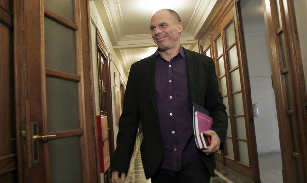 Varufakis skreće pozornost sa svog srednjeg prsta: "Idemo opet misliti na budućnost!"