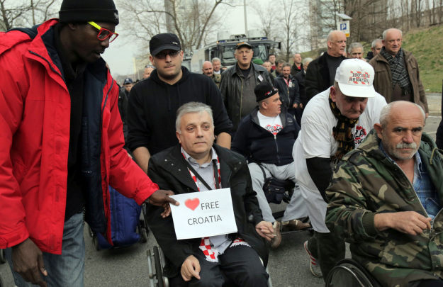 Puhovski: Par stotina ljudi blokira život građanima Zagreba, policija ih je sve trebala rastjerati