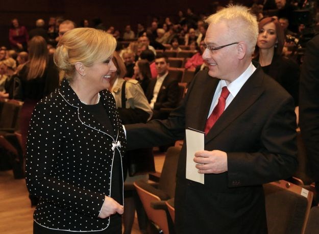 Josipović pita Kolindu: Zašto ništa nećete reći, a ni učiniti?