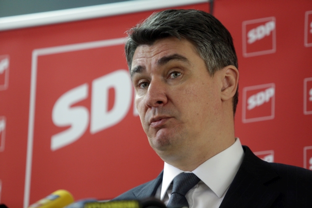 Ide vidjeti što je to: Milanović otvara izložbu "120 godina socijaldemokracije"