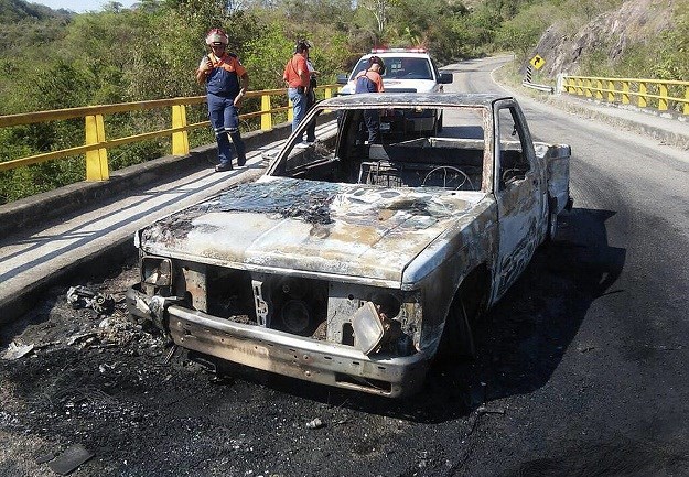 Zasjeda u Meksiku: Kriminalci snajperima napali policijski konvoj i ubili 15 osoba