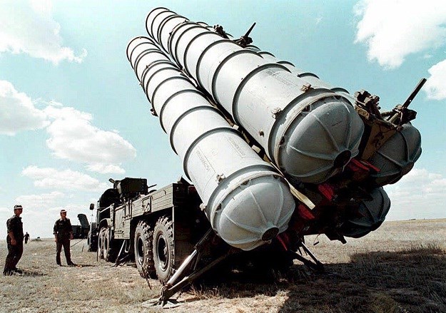 Iran potvrdio da mu je Rusija isporučila moćni raketni sustav S-300