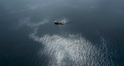 Greenpeace: Nafta iz potopljenog "Olega Naydenova" ne prestaje curiti u španjolsko more