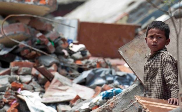 U potresu u Nepalu više od 7.000 mrtvih