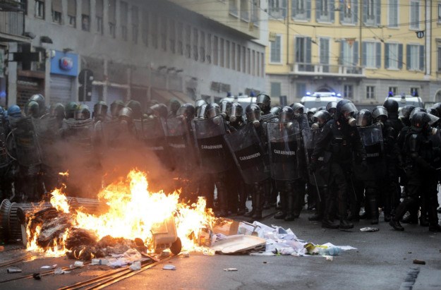 Italija u kaosu zbog EXPO-a : Policija suzavcem tjera nasilne prosvjednike