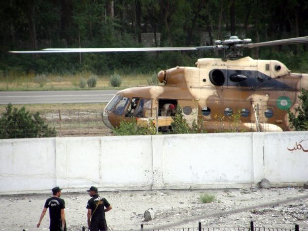 Helikopter sa stranim diplomatima srušio se na školu u Pakistanu: Sedmero mrtvih