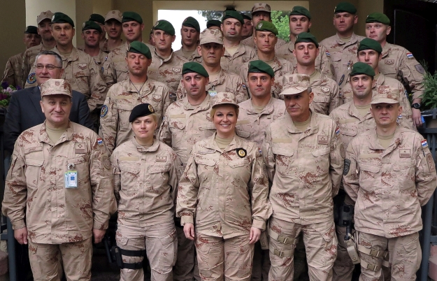 Kolinda promaknula, odlikovala ili pohvalila 162 pripadnice i pripadnika Oružanih snaga