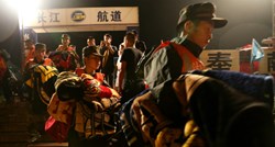 Tragedija prevrnutog kineskog kruzera se nastavlja, ljutita rodbina traži informacije o žrtvama