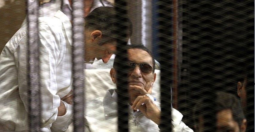 Mubarak ponovo na optuženičkoj klupi zbog ubojstva 800 prosvjednika