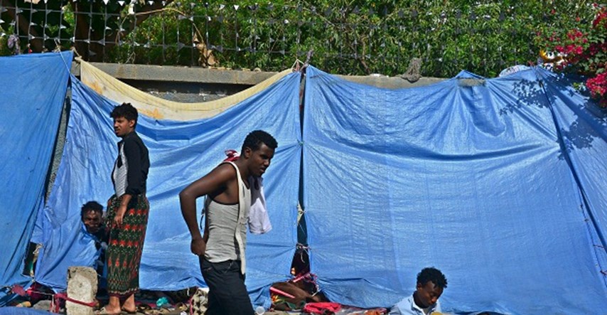 Indonezija odlučila pomoći izbjeglicama čije brodove je vratila na pučinu, ali im zasad nema traga