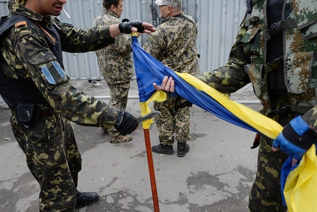 Ruski vojnici zarobljeni u Ukrajini, Moskva i dalje negira upletenost